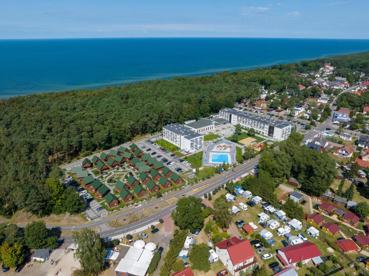 Zem-Tourist Hotel Pustkowo Eksteriør billede