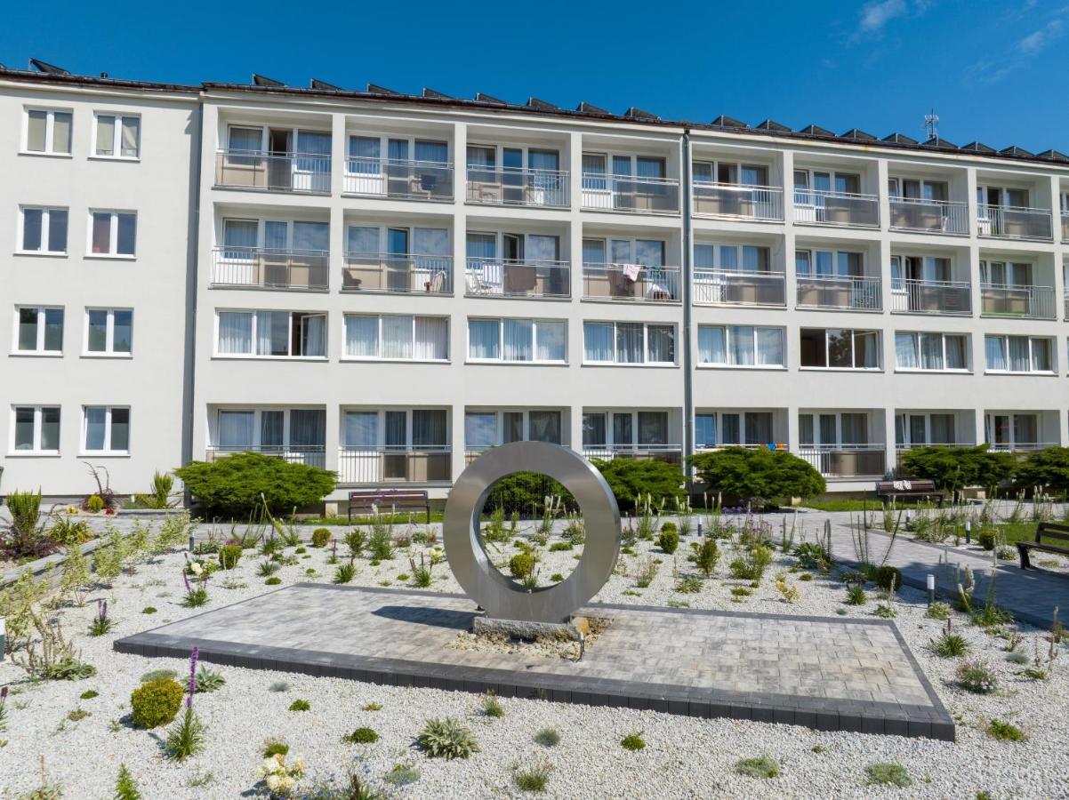 Zem-Tourist Hotel Pustkowo Eksteriør billede