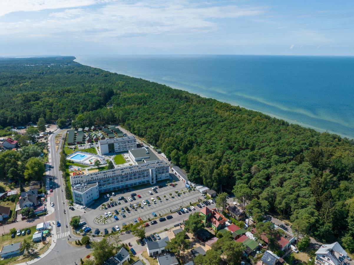 Zem-Tourist Hotel Pustkowo Eksteriør billede